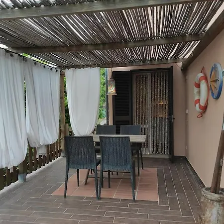 Semesterbostad La Casina Marina Marina di Campo